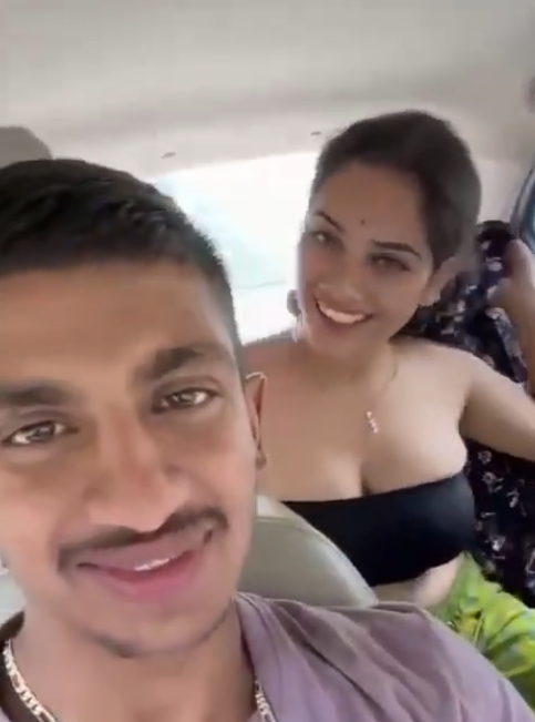 Car mein lund lene ke liye taiyar chhinal ladki